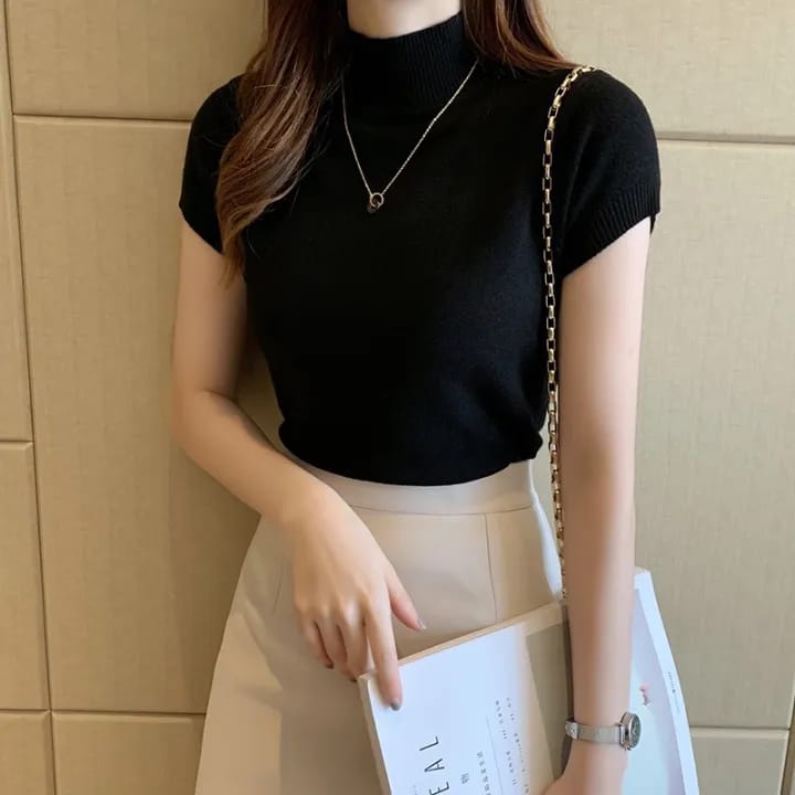 Women Turtle neck short sleeves knitted Blouse/Top